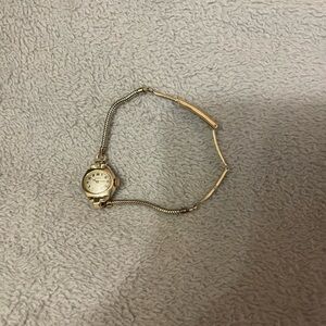 (Selling AS IS) Authentic VINTAGE Oval Gruen 1/20 12K GOLDFILLED LADIES 7” long